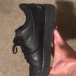Black Air Force 1 Size 8 men’s 