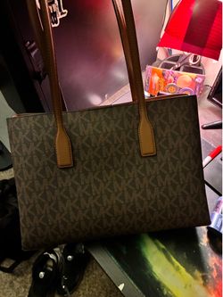 Michael Kors Signature Tote Bag – Brown/Tan 🤎