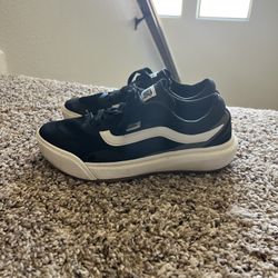 Unisex Vans Size 7 Women’s, 5.5 Men’s , Or Kids Size 5.5Y