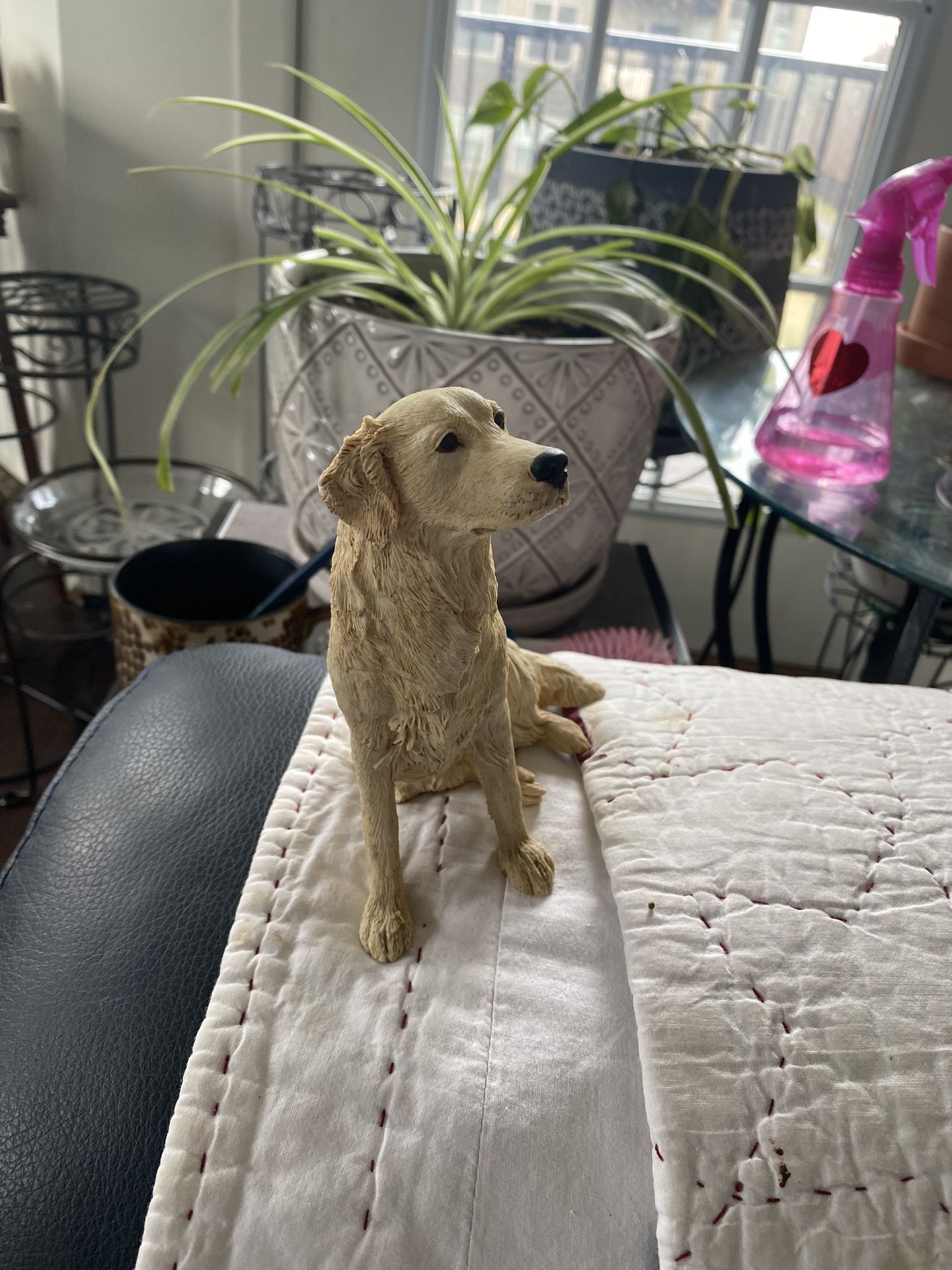 Golden Retriever Statue