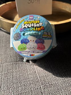 MYSTERY SQUISHY DUMPLING SNOWFLAKE