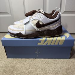 Nike Travis Scott Zoom Field Jaxx White Chocolate Mocha