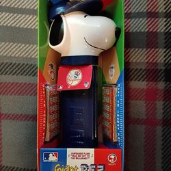 Peanuts Pez Dispenser