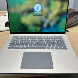 Microsoft Surface Laptop - Touchscreen