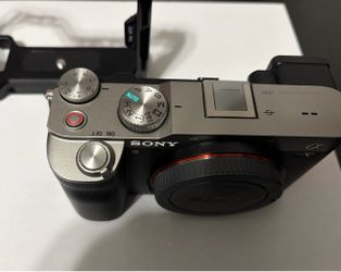 Sony A7C
