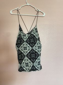 1X Black Top
