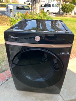 Samsung - 7.5 Cu. Ft. Stackable Smart Electric Dryer with Steam and Super Speed Dry - Brushed Black in excellent condition works perfect
