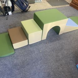 Softzone, ECR4kids climbing blocks and play set