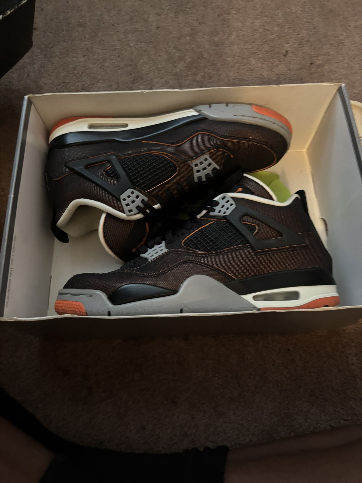 Jordan 4
