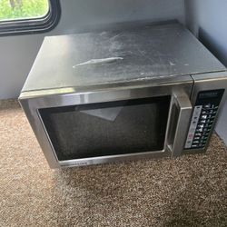 Menumaster Commercial Microwave 