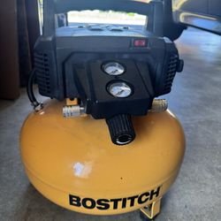 Bostitch Air Compressor w. Air Hose