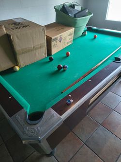 Pool table good shape