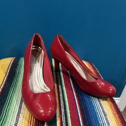Red Shiny Heels