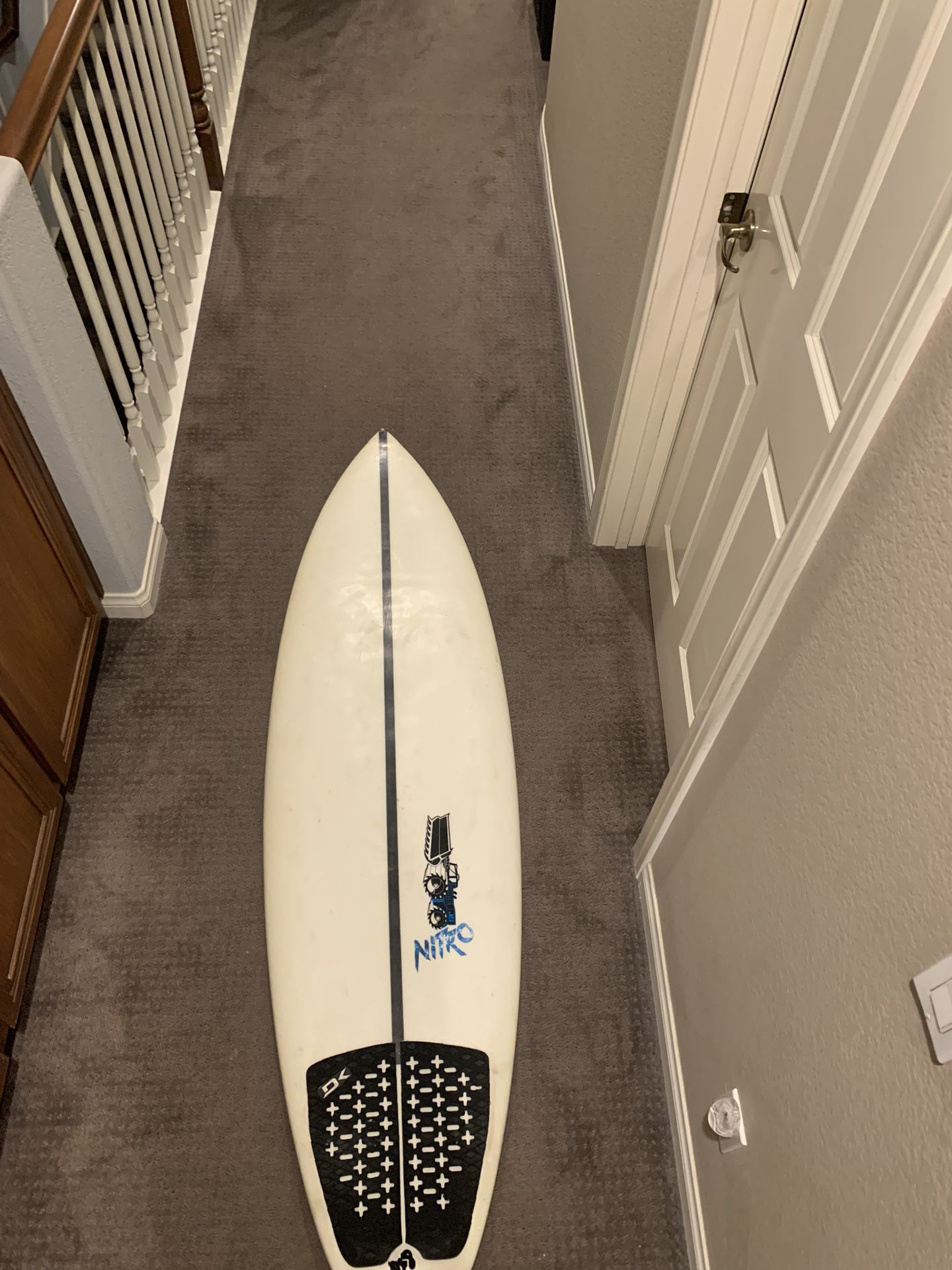 Js Nitro Surfboard 5,11