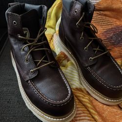 BRAND NEW NEVER WORN Irish Setter Boots 