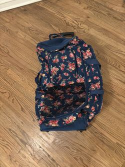 ROLLING DUFFLE BAG