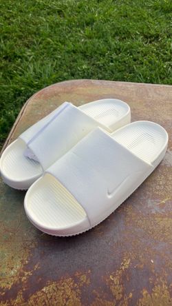 Nike calm slide