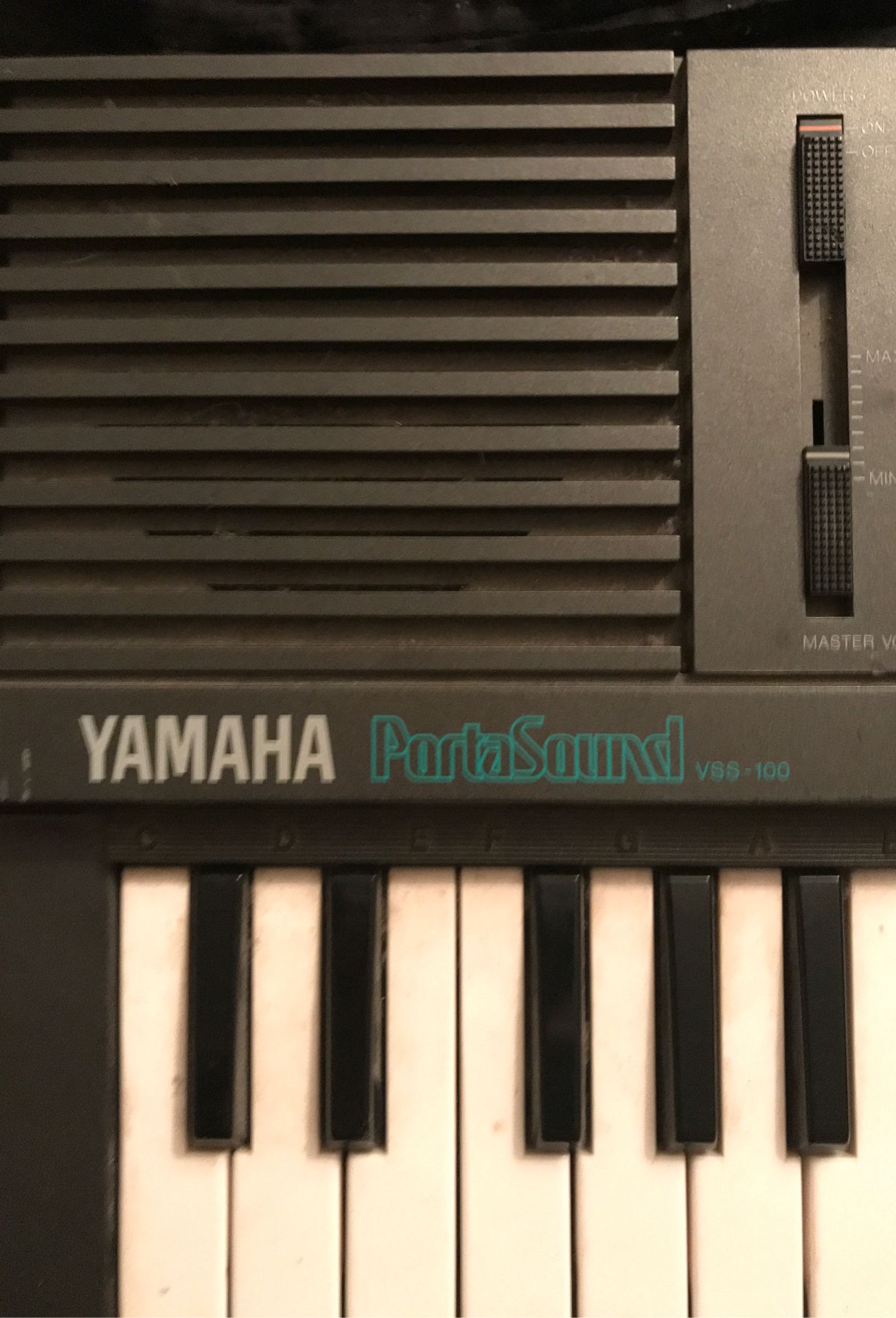 Vintage Yamaha Portasound VSS-100 sampler keyboard
