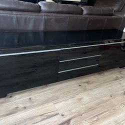 BESTA IKEA Black Gloss TV Stand with glass top