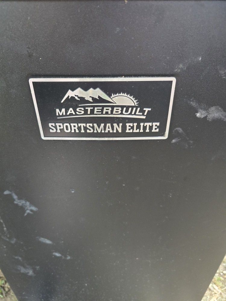 Master Built Sportsman Elite Electric Smoker
