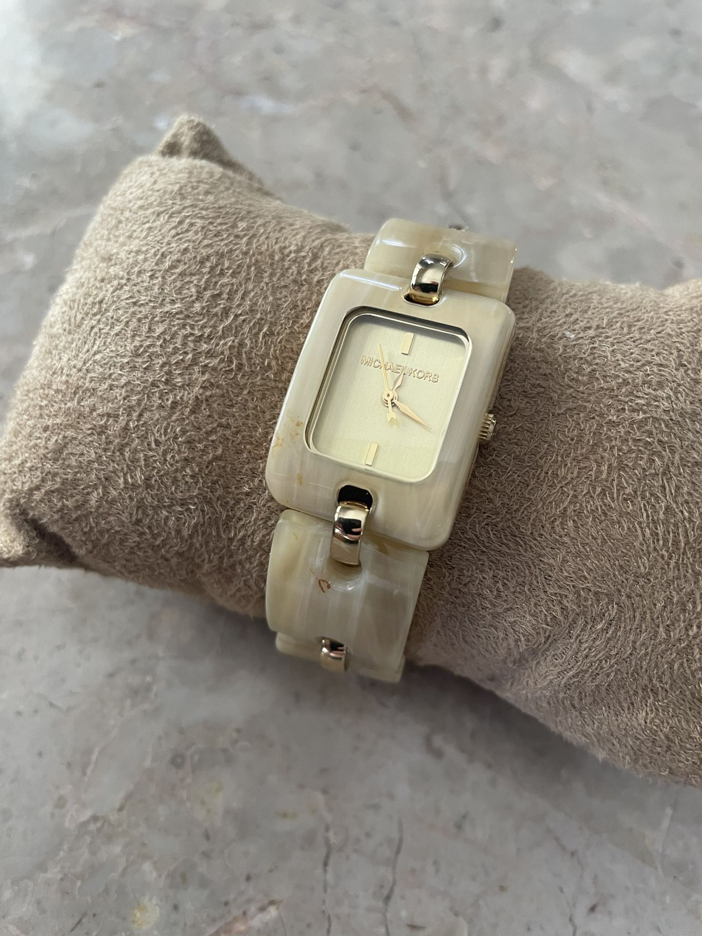 Brand new Michael Kors watch (never worn) Brand New Michael Kors Watch - Never Worn main image 2