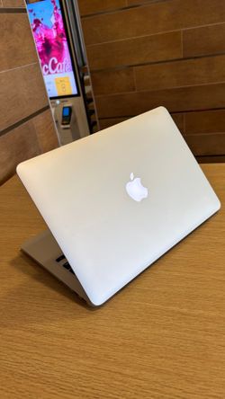 Apple MacBook Pro 13” Retina Display i5, 8GB RAM  256GB SSD $180