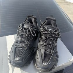 Balenciaga Track