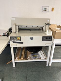 TRIUMPH PAPER CUTTER. 