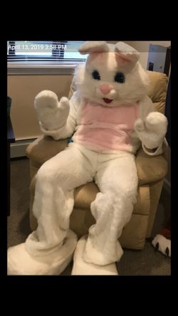 Easter bunny visit, Social Distancing