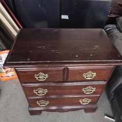 Little Dresser