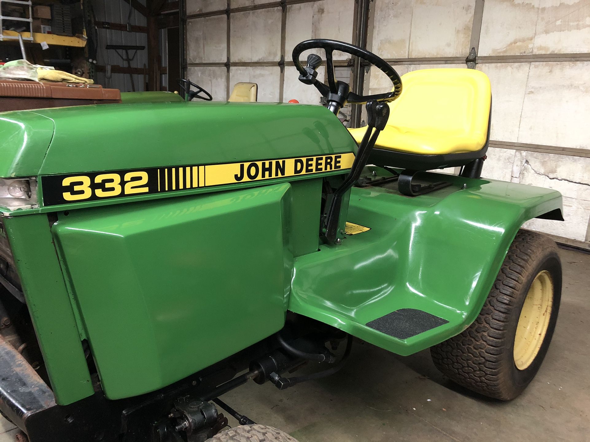 John Deere 332 Diesel