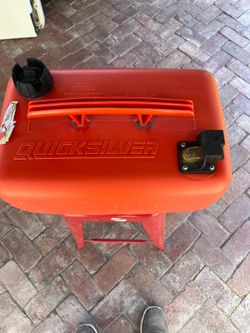 Gas tank