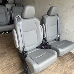 New Gray Leather Bucket Seats With Seatbelts 