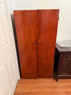 Book shelf/ dresser