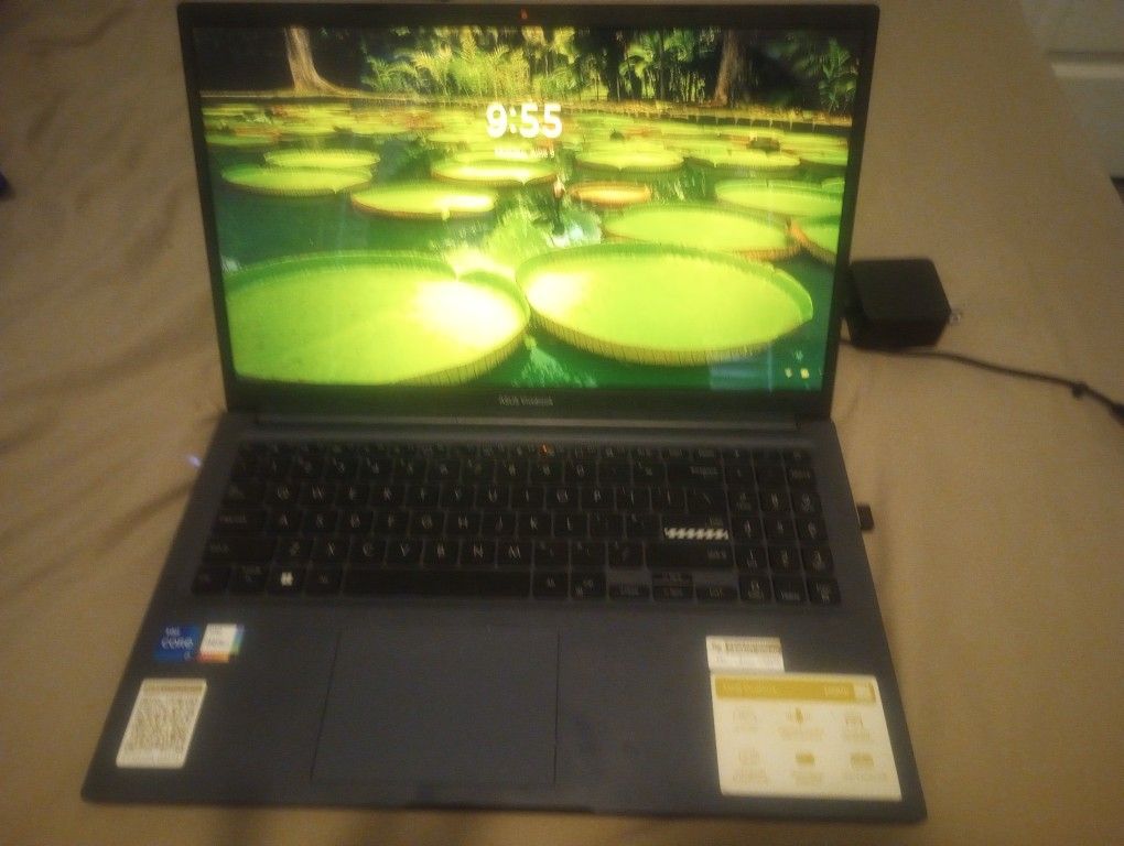 ASUS Vivobook Core I7