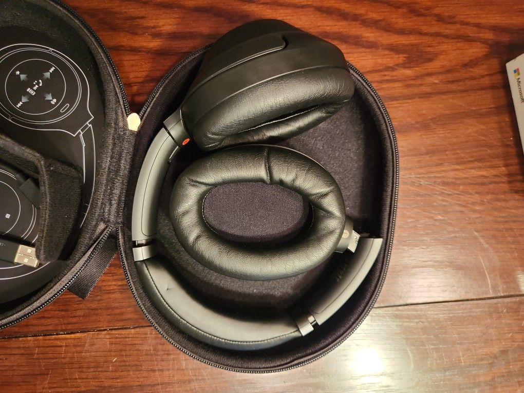 Sony WH 1000xM3 Noise Canceling Headphones, - Main Image