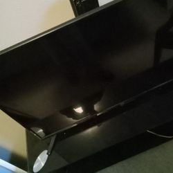 Good  Condicion Glas And Metal Tv Stand  