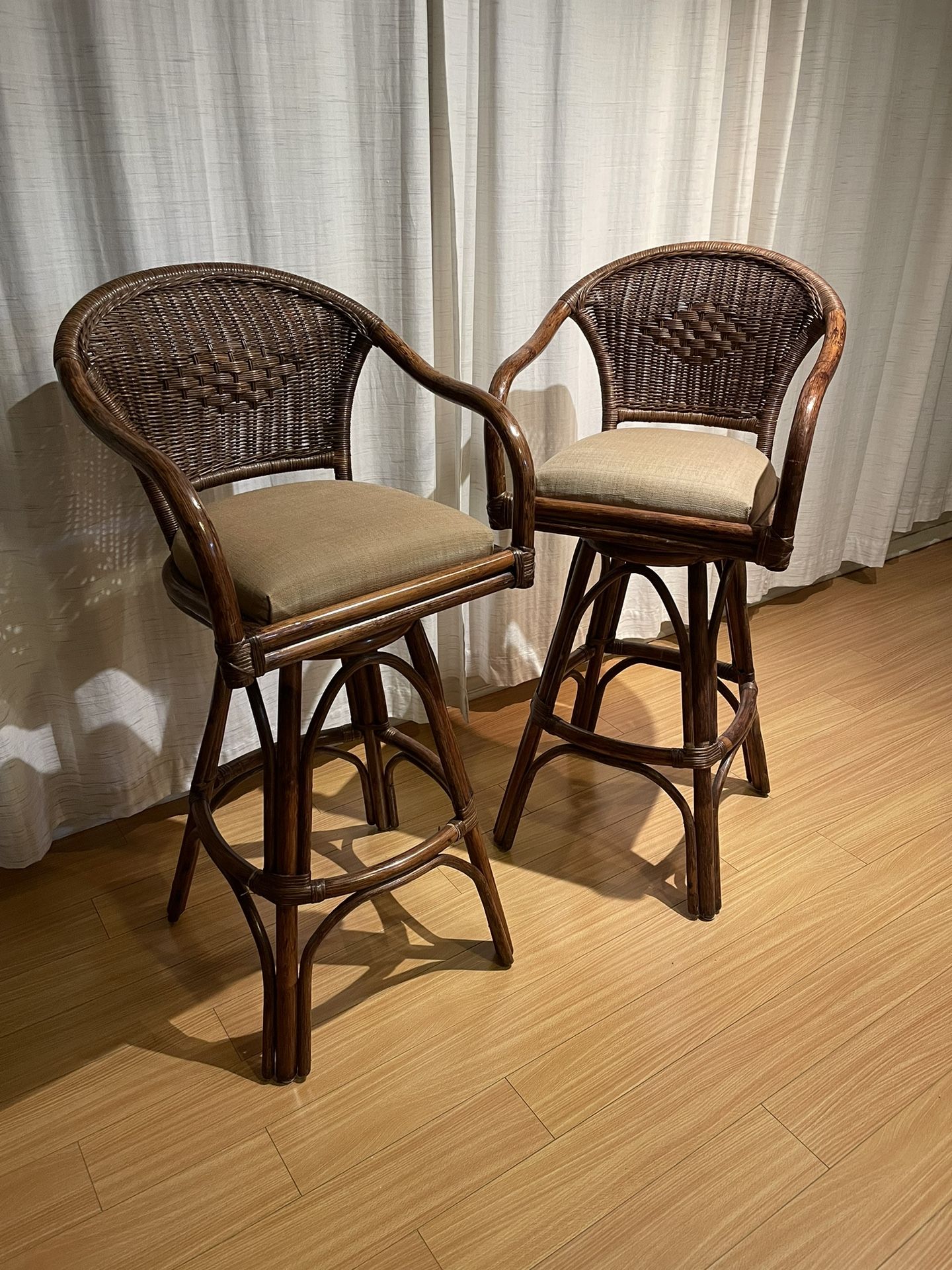  Vintage Rattan Bar Stools