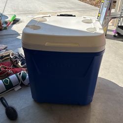 Igloo Ice Chest