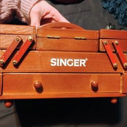 Vintage Singer Cantilever Sewing Box, 1960s