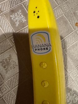 Banana Bluetooth phone