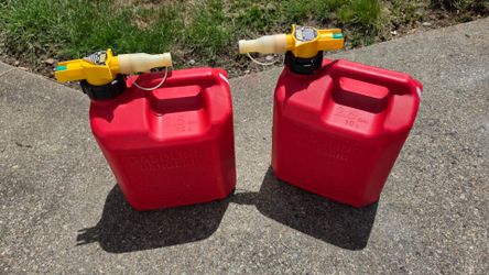 Gas cans (2)