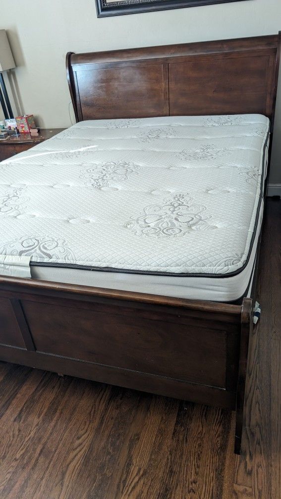 Sleigh Bed Frames

