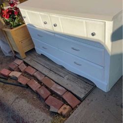 🎁WHITE COLOR DRESSER/6 DRAWER- 53” X 17” X 31”🎁