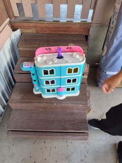 Kids toy house and doll stroller