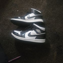 Jordan 1 mid se