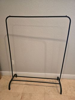 Freestanding Garment Rack