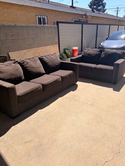 Sofa and loveseat set $80
