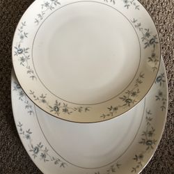 2 Very Big Service Dishes 