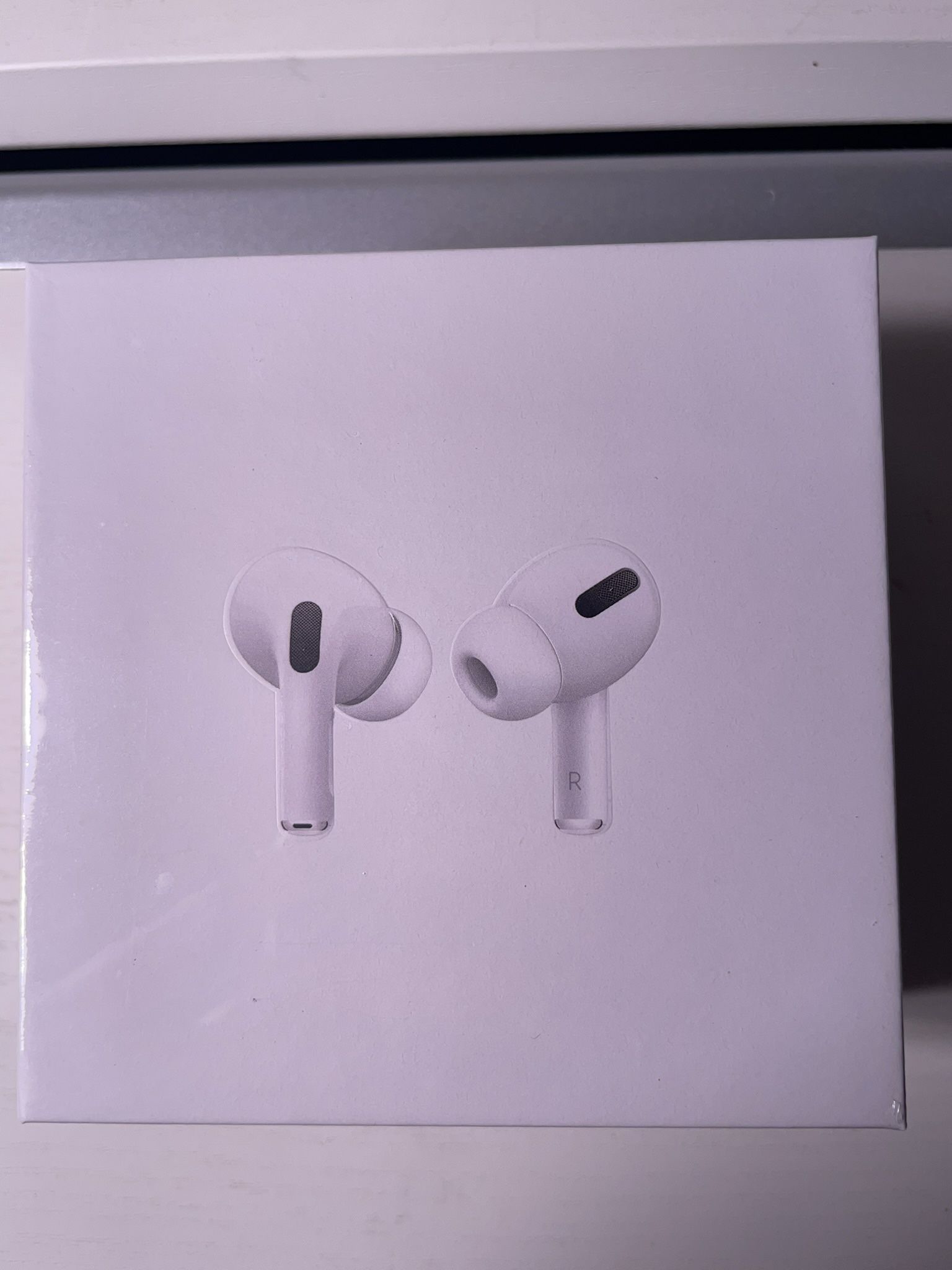 AirPods